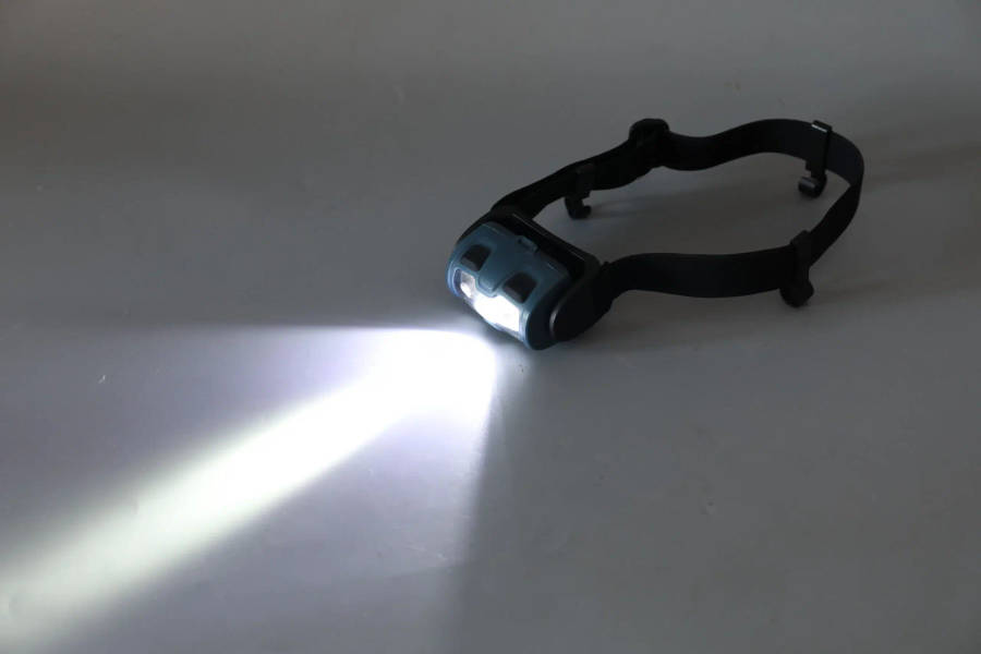 TrustFire SH05 240 Lumen 200m Throw Rechargeable LED Headlamp with 2000mAh Battery