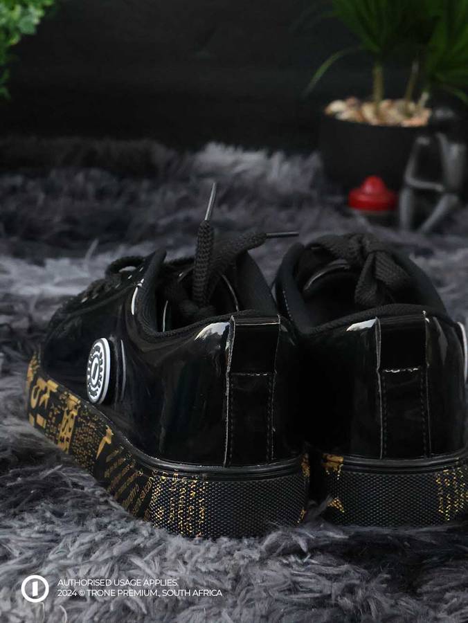 Glossy Glacia II Sneakers - Black