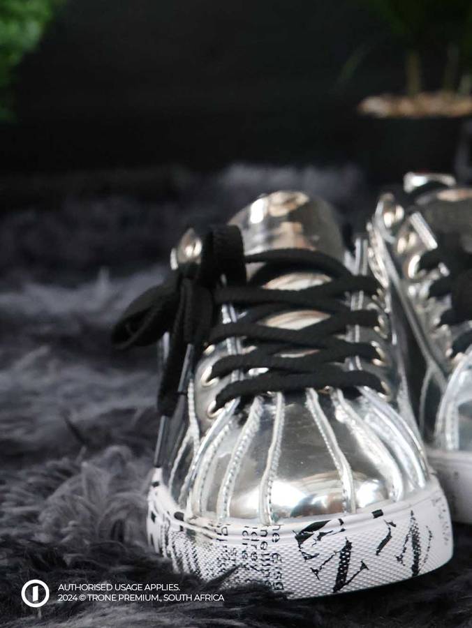 Glossy Glacia II Sneakers - Silver