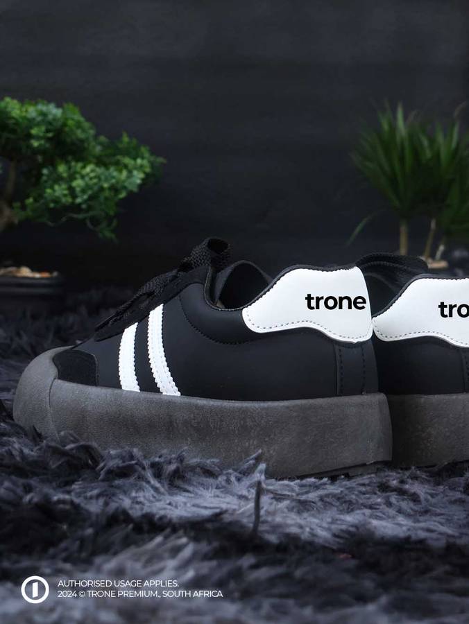 L.A.X Rebellion Sneakers - Black