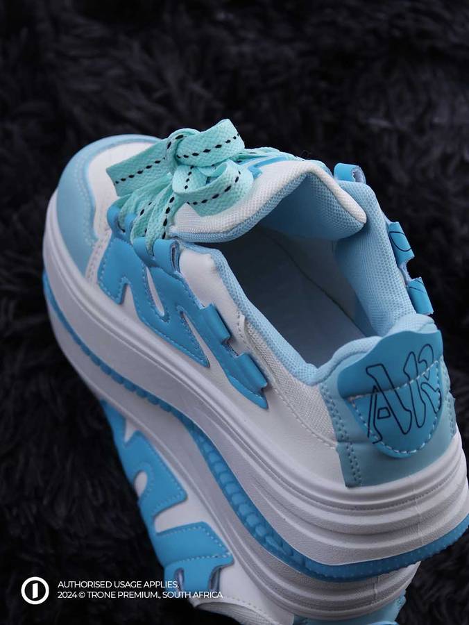 Trone x DMQ Sneakers - Baby Blue