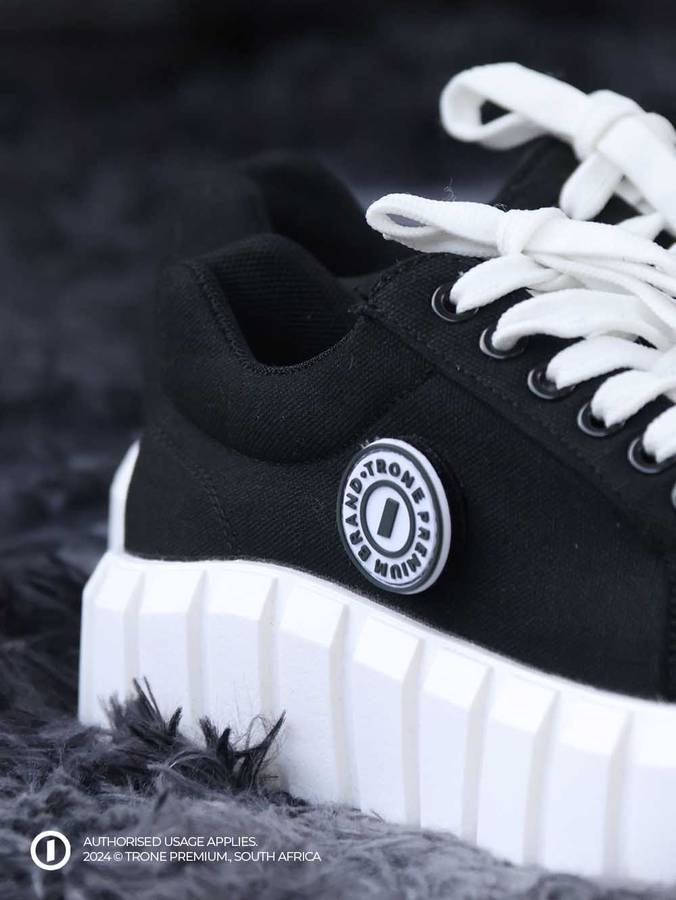 Trone Evoke Chuck Sneakers - Black