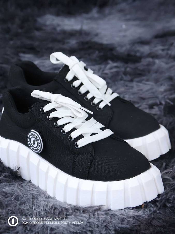 Trone Evoke Chuck Sneakers - Black