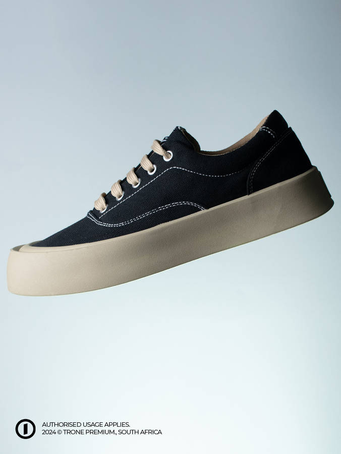Trone Blaze Chucks - Black