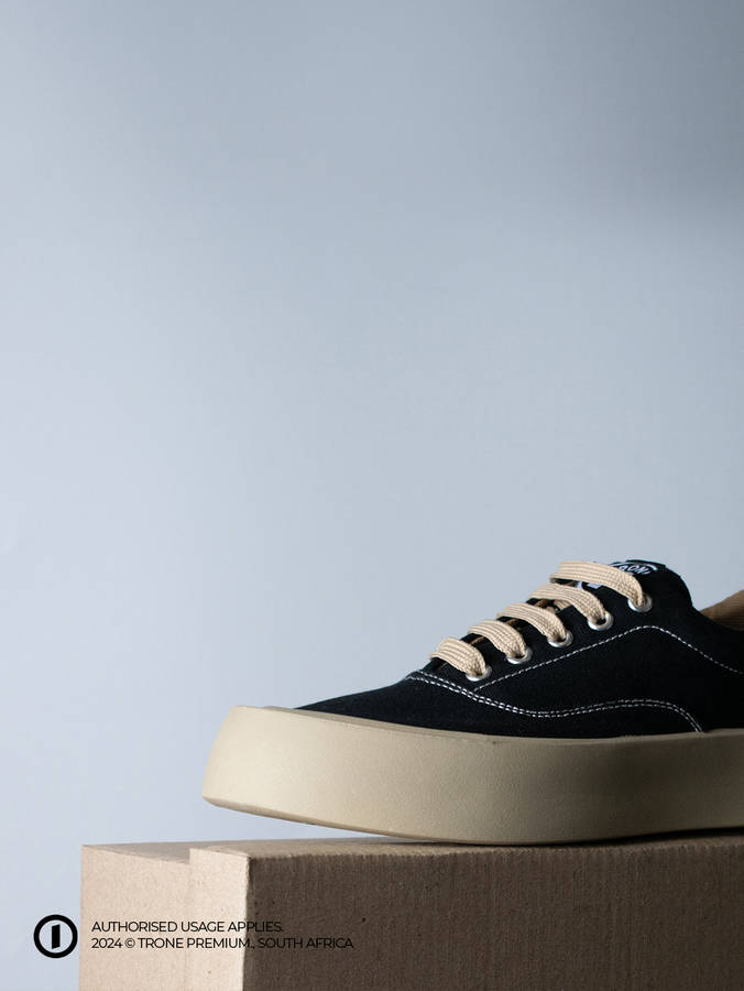 Trone Blaze Chucks - Black