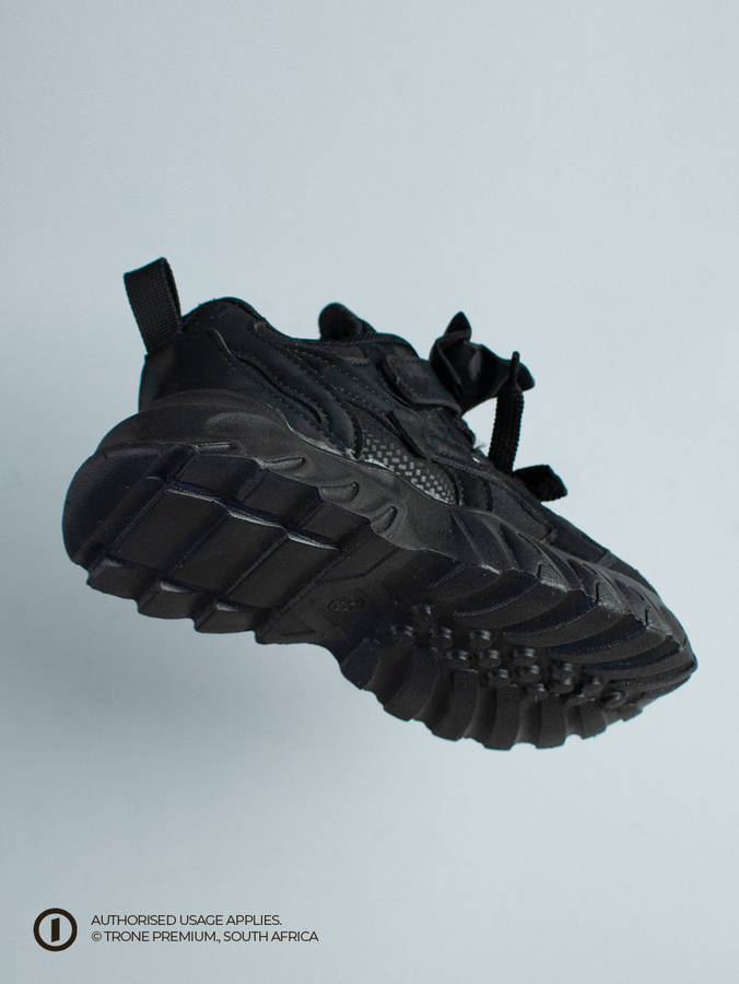 Dash Sneakers - Black