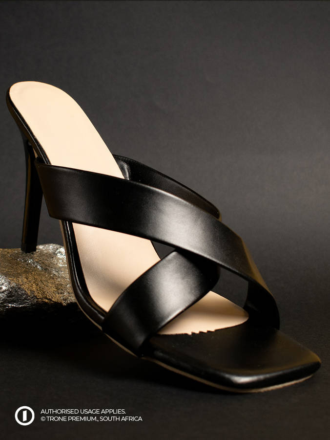 Cross heels Slip-On - Black