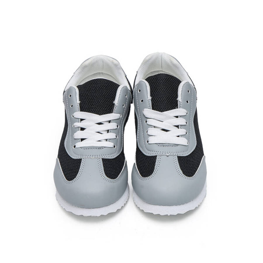 TTP Claasic Low Top Lace-Up Sneakers XB8510