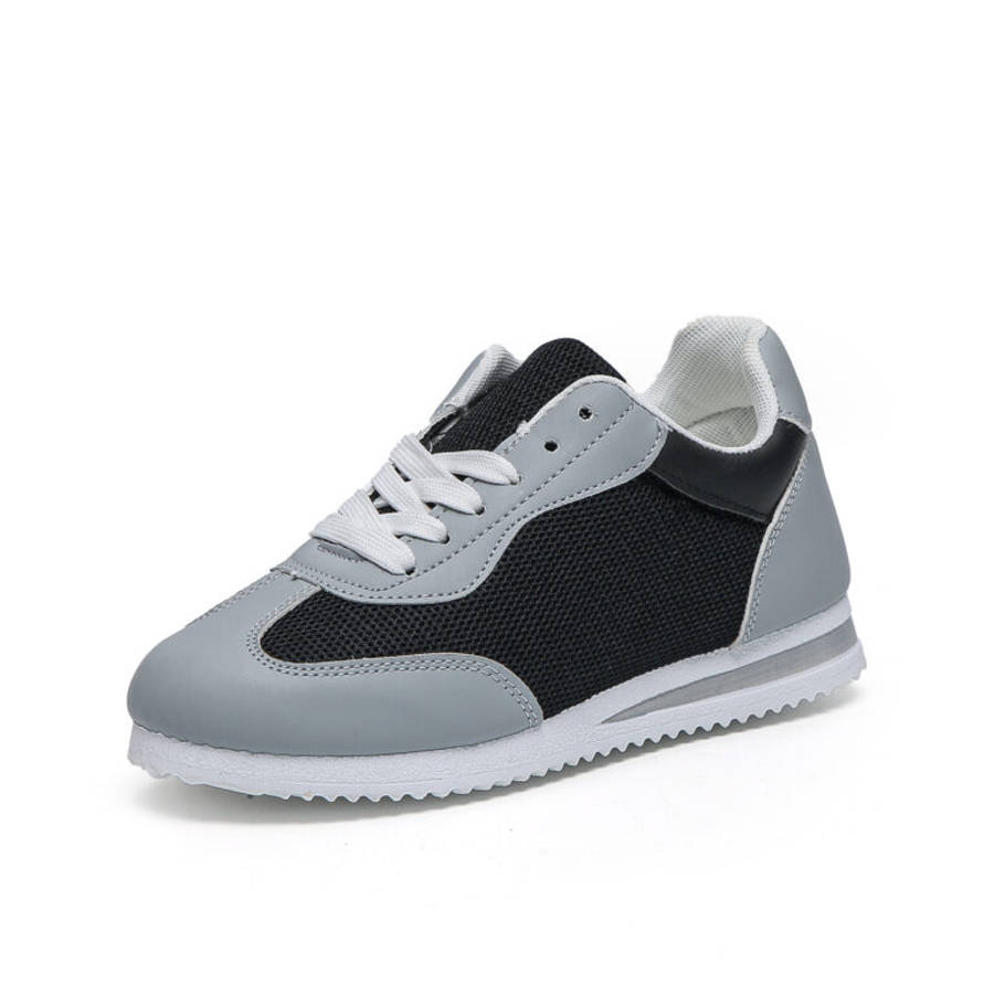 TTP Claasic Low Top Lace-Up Sneakers XB8510