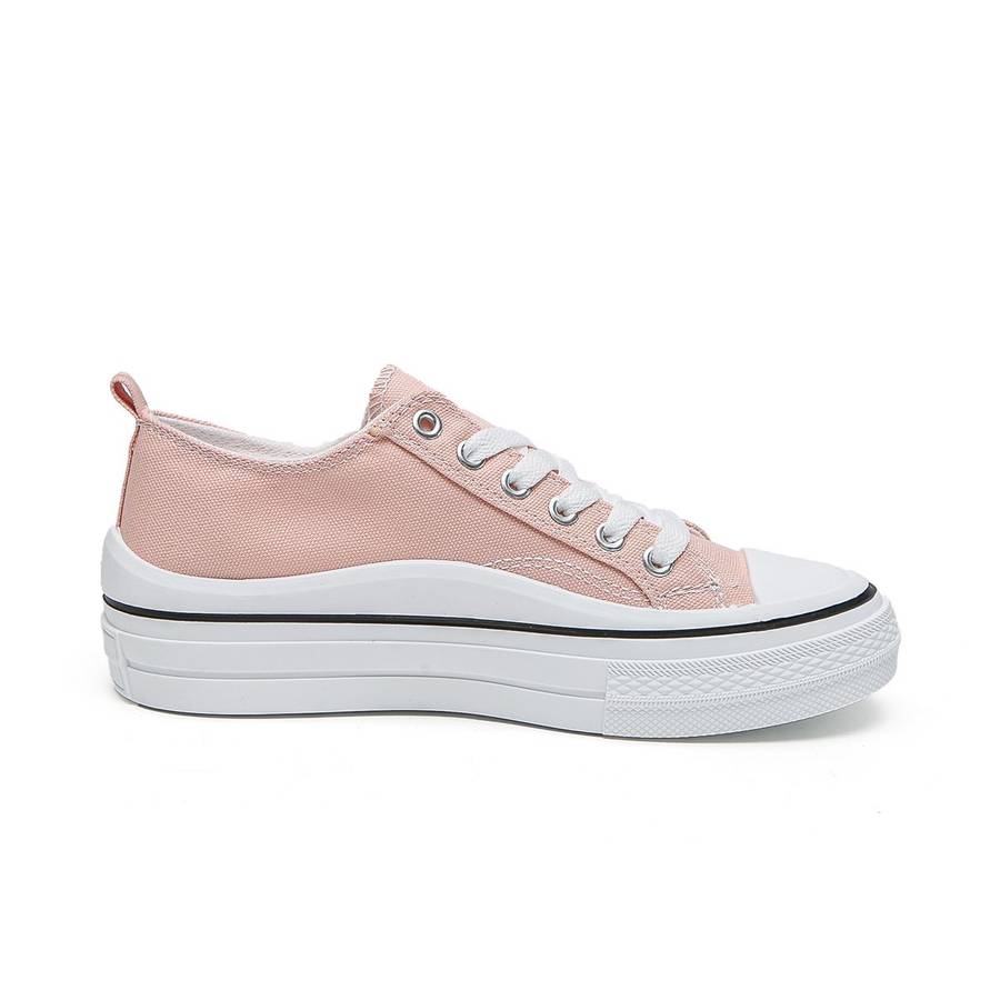 Classic Low Top Canvas Sneaker XB3816