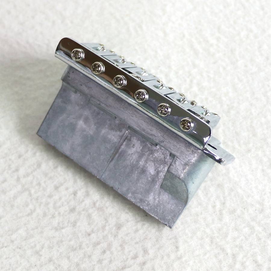 Strat Tremolo Chrome Bridge Complete - 6 point 52.5mm spacing