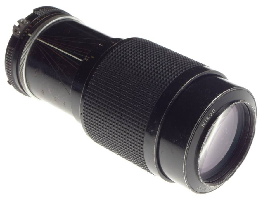 Zoom-Nikkor 80-200mm 1:4.5 Nikon SLR camera AI lens - Nikon