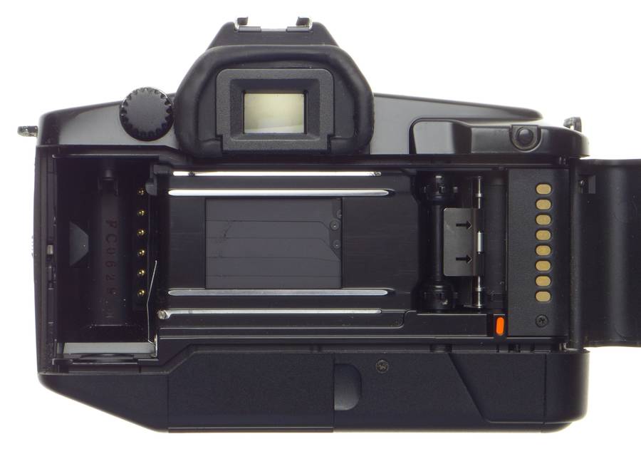 Canon EOS 650 film 35mm vintage camera body Zoom EF 35-80mm lens - Canon