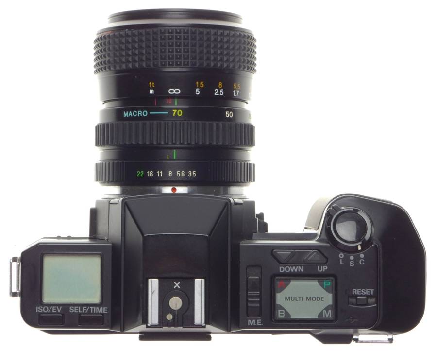 Chinon CP-7M SLR film camera Auto Zoom 35-70mm DX Multi Program - Other Cameras