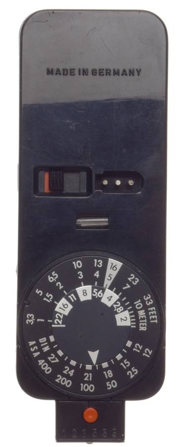 METZ Mecablitz 185 Electronic flash lightly used in box with charger and manual fits SLR hot shoe