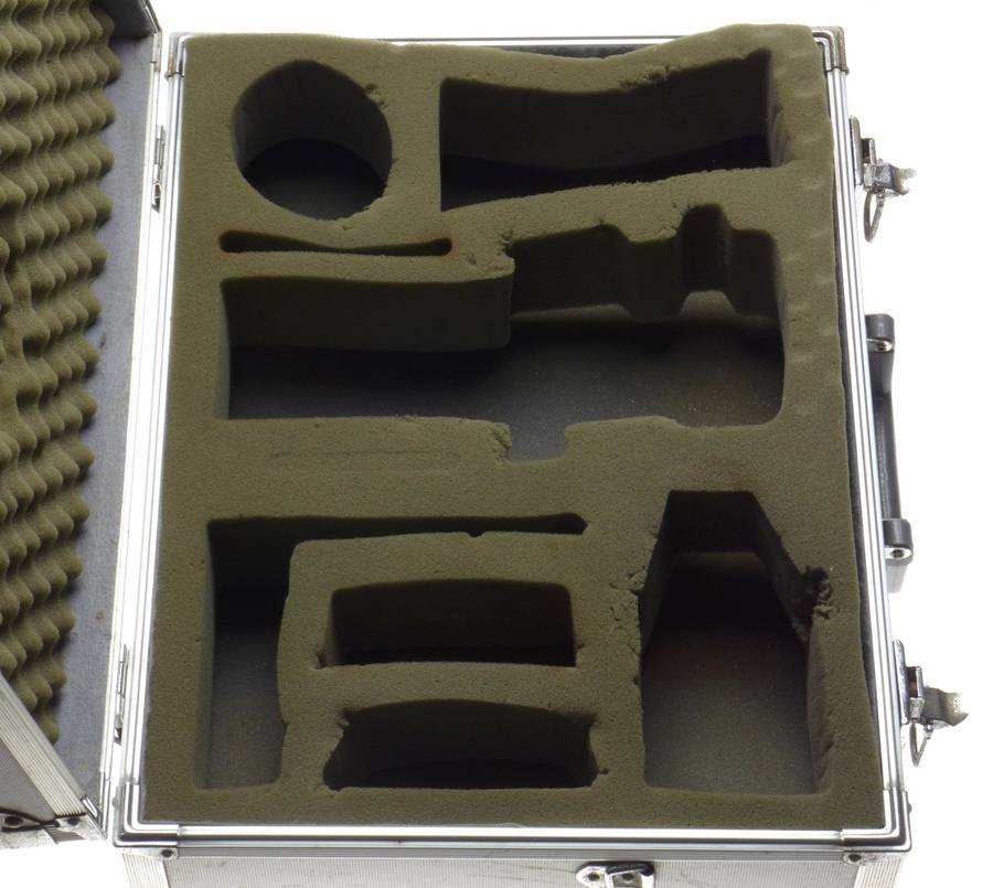 Mamiya RB67 original alluminum camera travel flight case padded lightly used - Cases