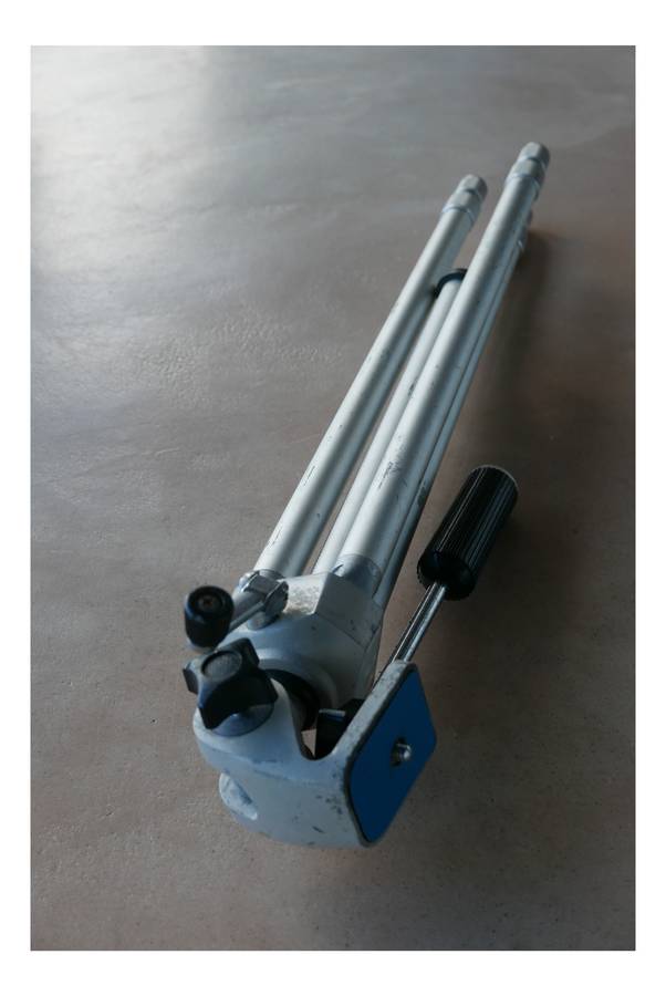 Vivitar Compact vintage portable film camera tripod pan handle tilt head