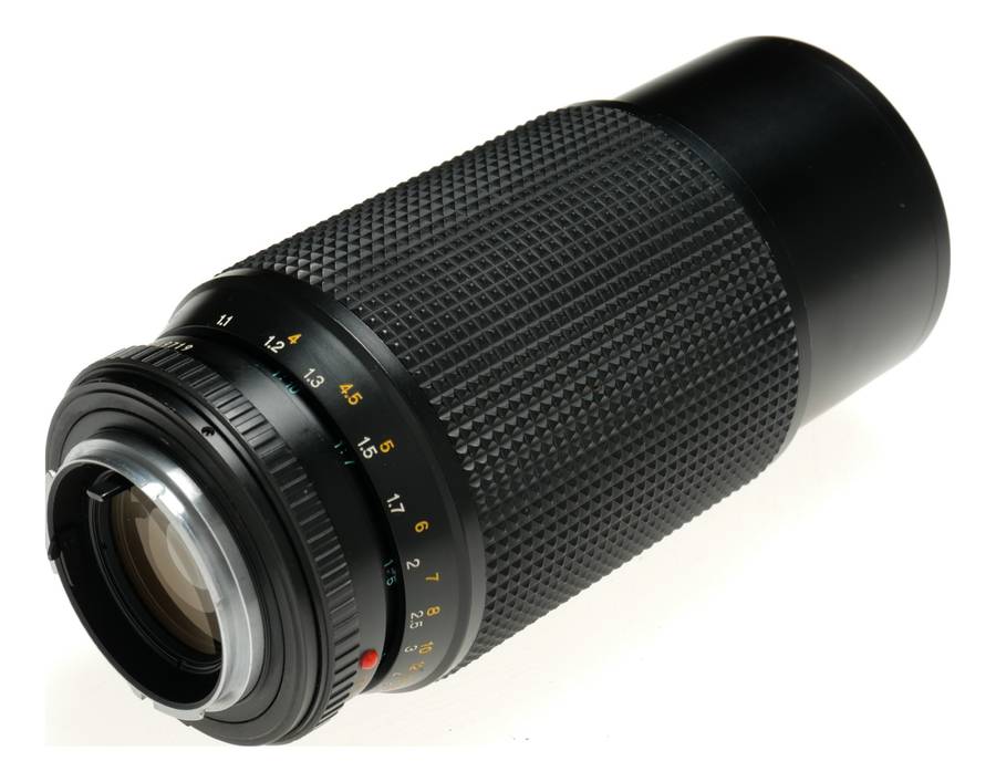 Minolta MD Zoom 70-210mm 1:4 SLR retro vintage optics
