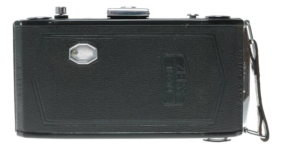 Zeiss Ikon Nettar 515/2 folding 6x9 camera Novar Anastigmat 1:6.3 f=105mm