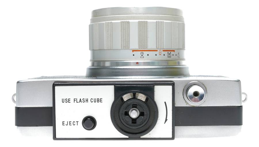 Ricoh 126C Automatic Cartridge Film Camera Rikenon 1:2.8 f=40mm