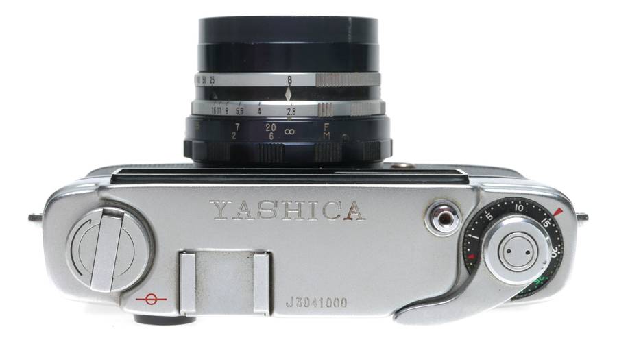 Yashica J 35mm Film Rangefinder Camera Yashinon 1:2.8 f=4.5cm Case