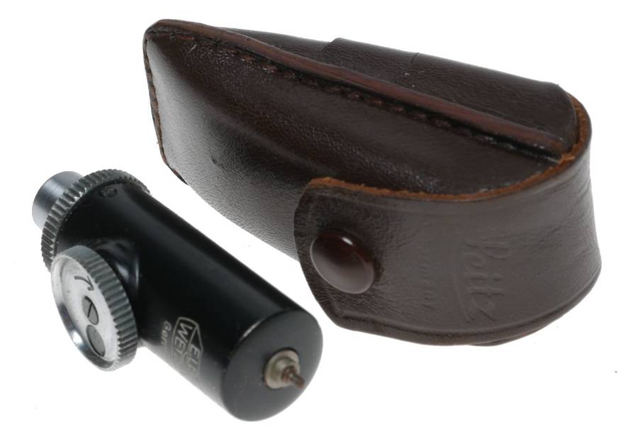 Flash release fitted over camera release for Webber Flash Gun