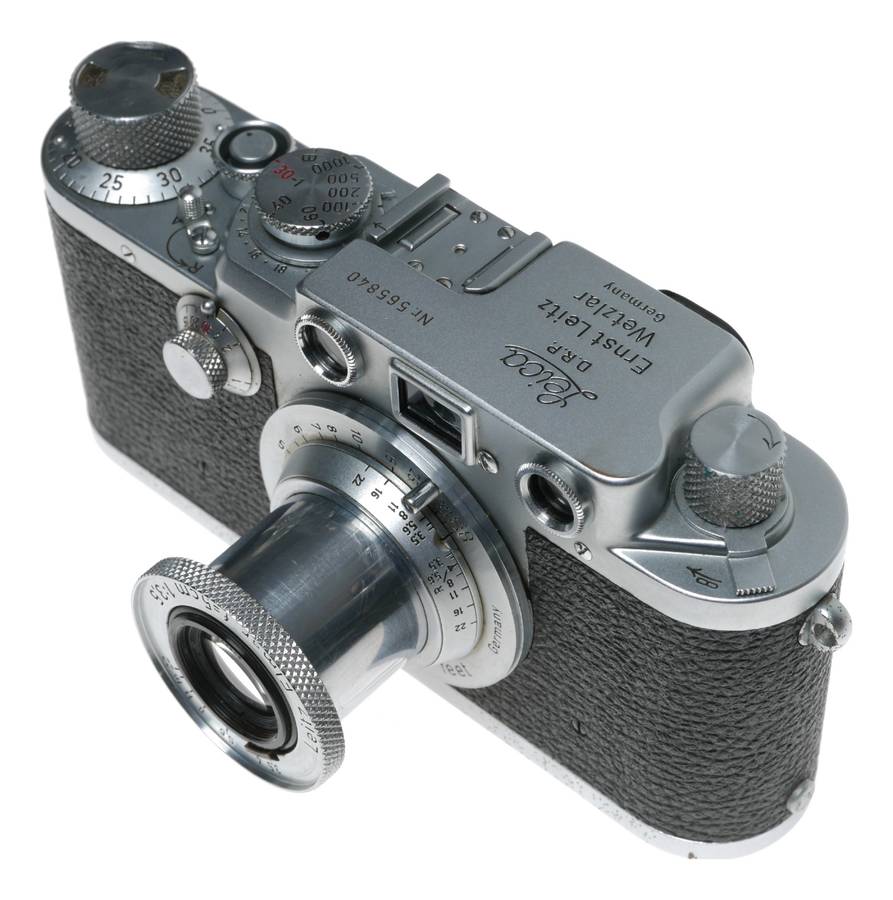 Leica IIIf red dial camera with Elmar 3.5/50mm lens great condition