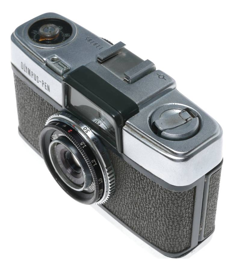 Olympus Pen 35mm Half Frame Film Camera D.Zuiko 1:3.5 f=2.8cm