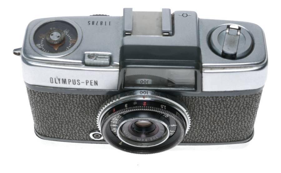 Olympus Pen 35mm Half Frame Film Camera D.Zuiko 1:3.5 f=2.8cm
