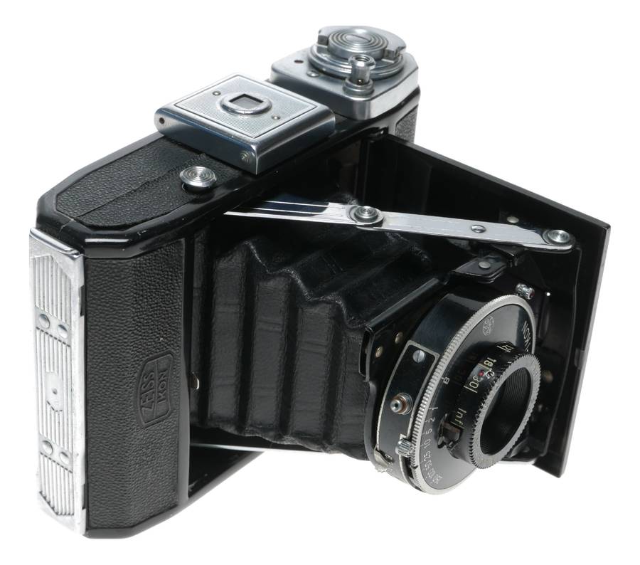Zeiss Ikon Ikonta 521 4.5x6 Film Folding Camera Novar 6.3/7.5cm