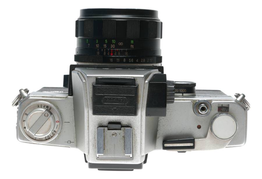 Ricoh TLS 401 35mm Film SLR Camera Auto Rikenon 1.7/50