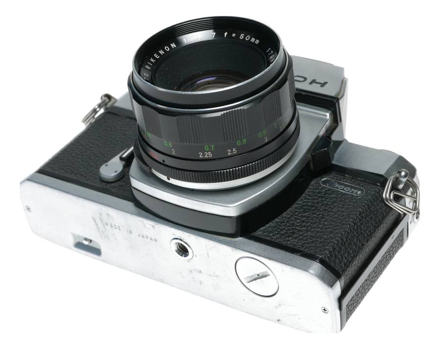 Ricoh TLS 401 35mm Film SLR Camera Auto Rikenon 1.7/50