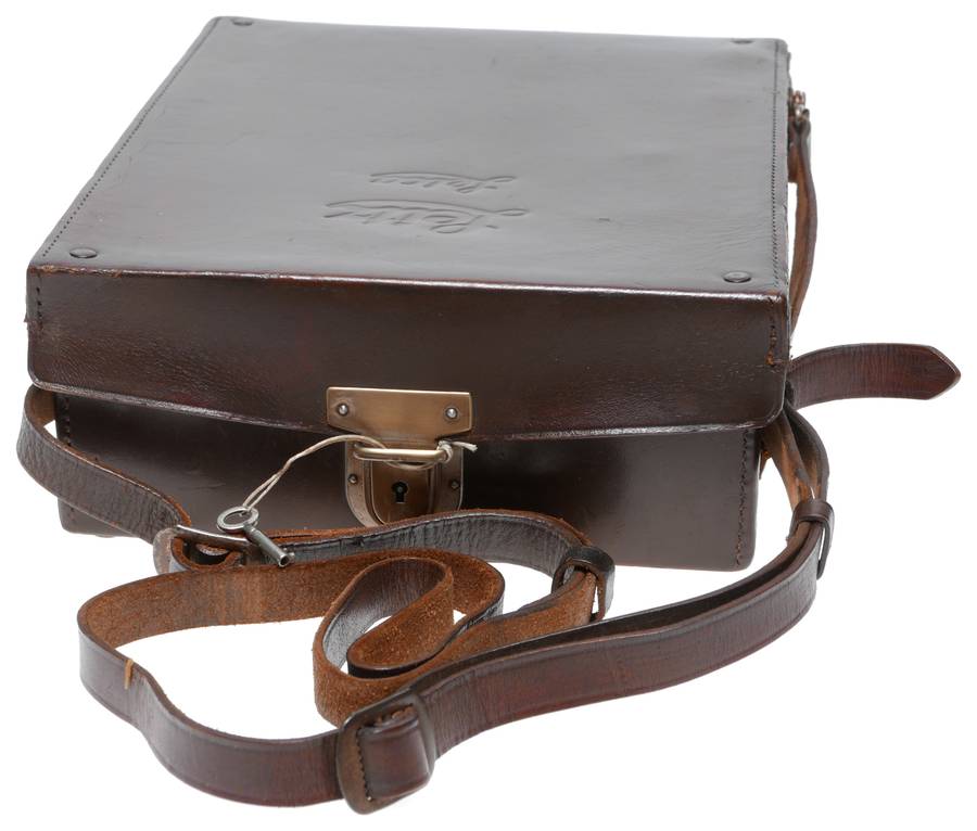 Brown flight case vintage Leitz camera lenses accessories outfit