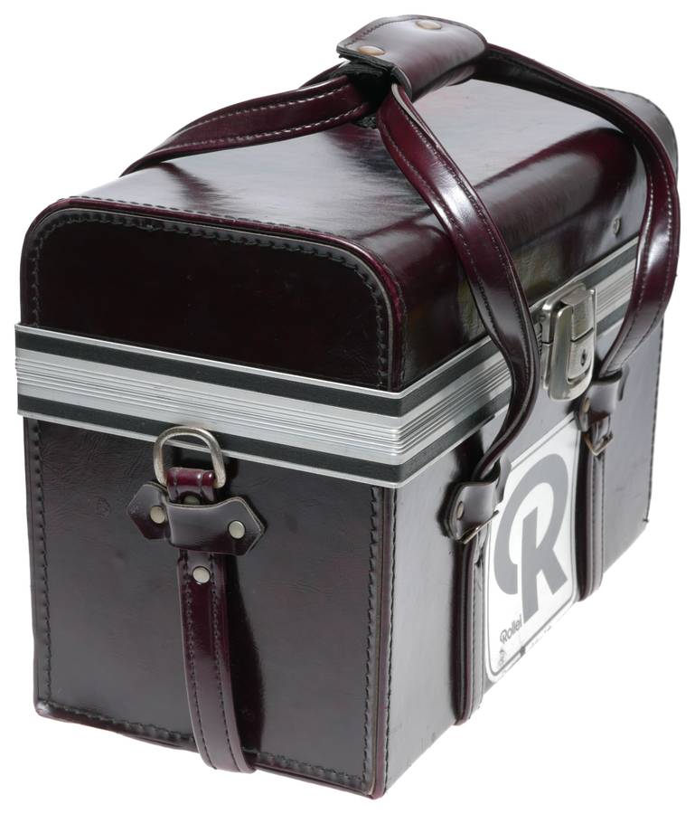 Camera case vintage and universal fits film cameras