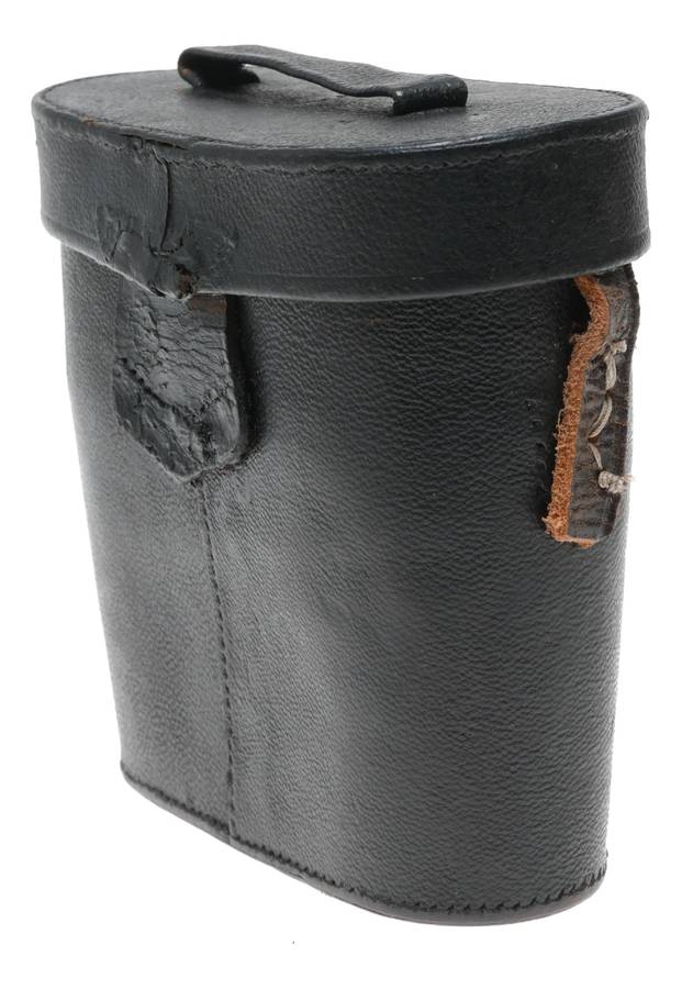 Binocular red velvet vintage leather case in used condition with strap