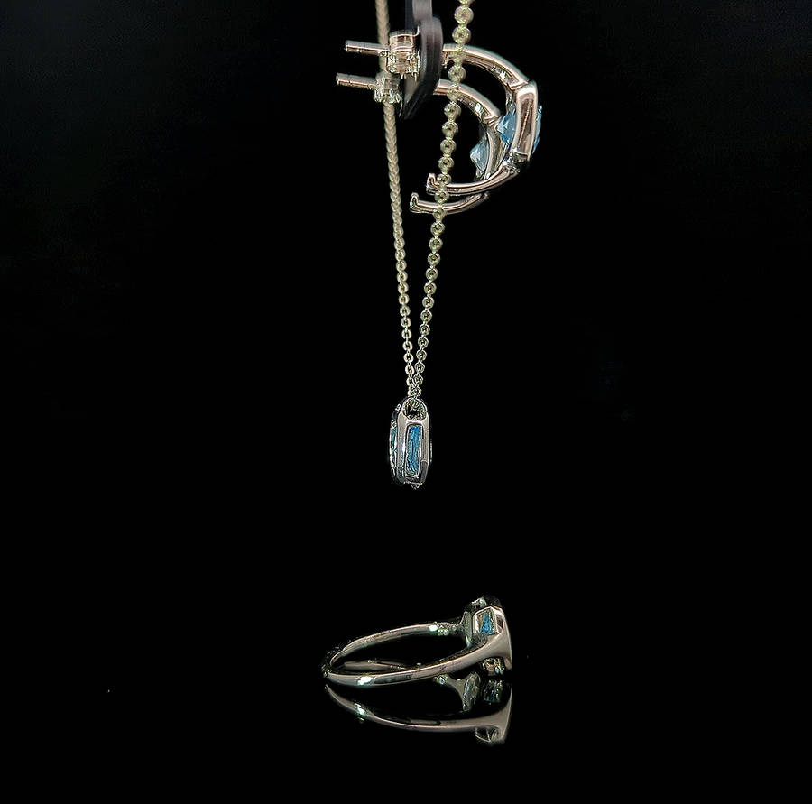 Chia Square - Swiss Blue Topaz
