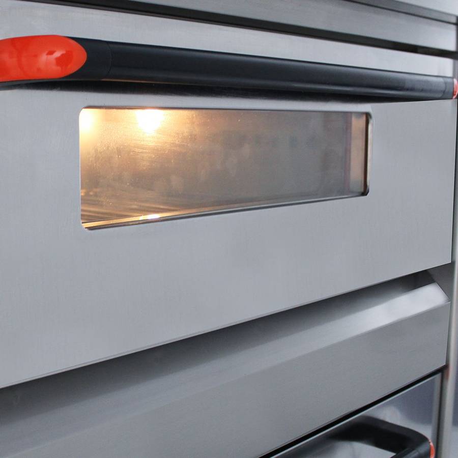 Double Deck Gas Oven - 3 Trays Per Deck (6)
