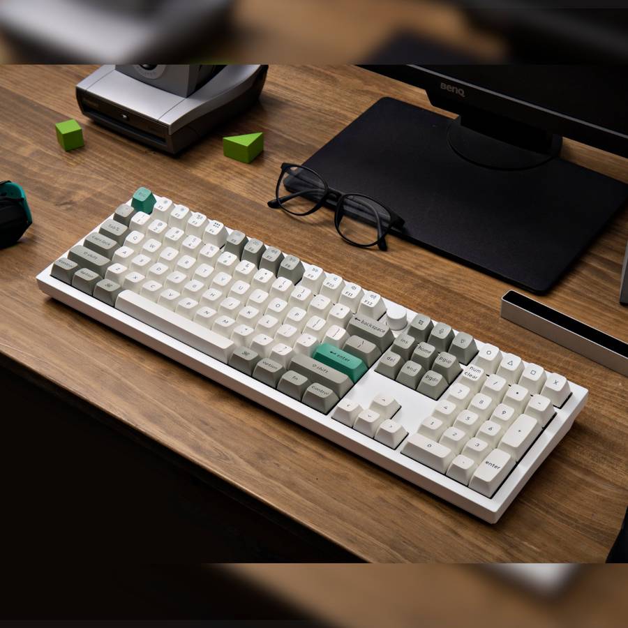 Keychron Q6 Max QMK/VIA Wireless Custom Mechanical Keyboard KSA Gateron Red Jupiter Switches - Sh...