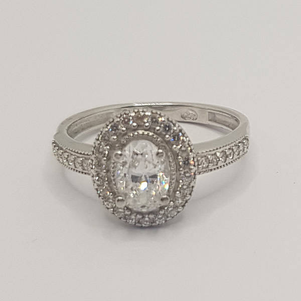 Oval Ring White CZ R12