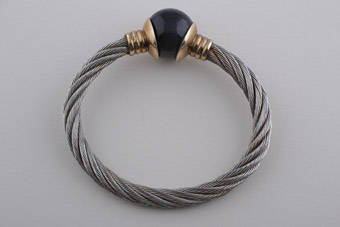 Contemporary Bangle |  |