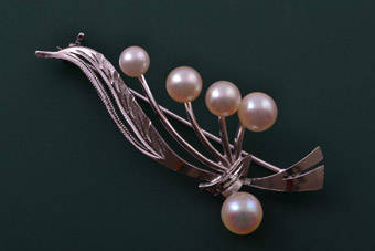 Silver Vintage Brooch |  |
