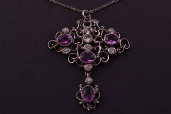 Silver Victorian Pendant |  |