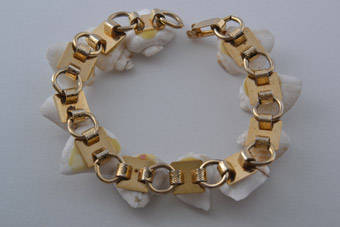 Shell Bracelet  |  |