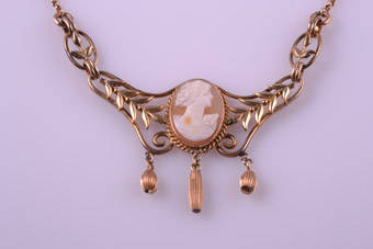 1940's Necklace |  |