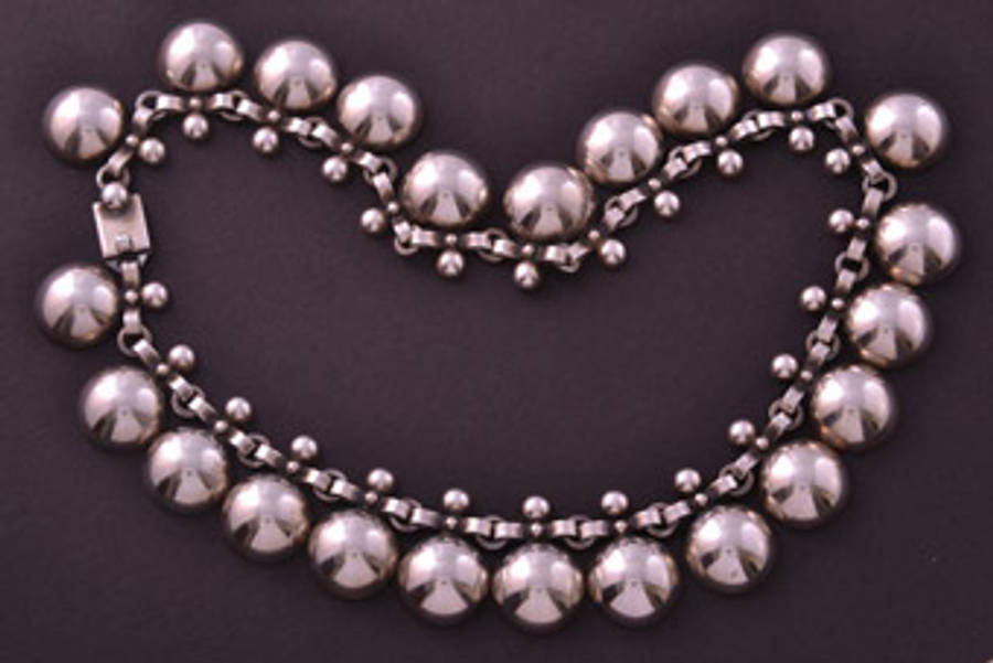 Silver Retro Necklace |  |