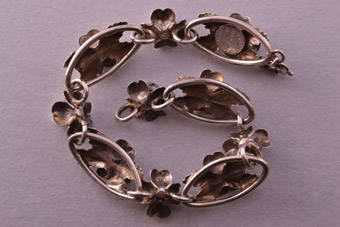 Silver Retro Bracelet |  |