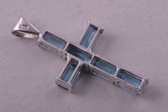 9ct Gold Modern Cross |  |