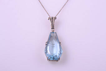 Silver Art Deco Pendant |  |