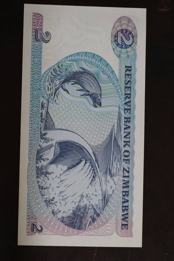 Zimbabwe 1983 *** 2 Dollar *** Can consider offers