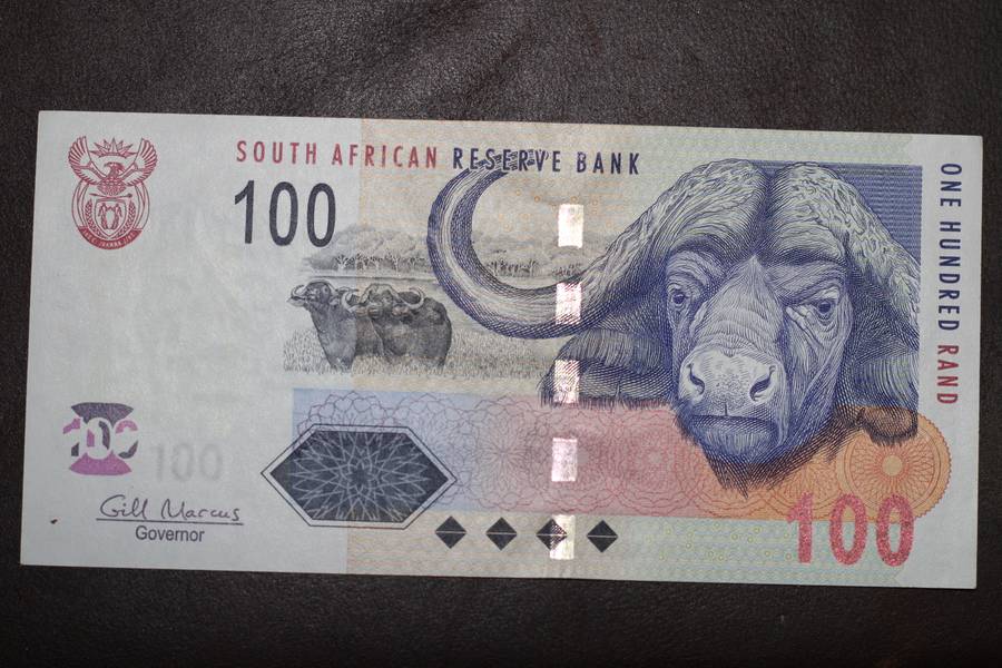 Gill Marcus *** R100 *** Please grade from photos
